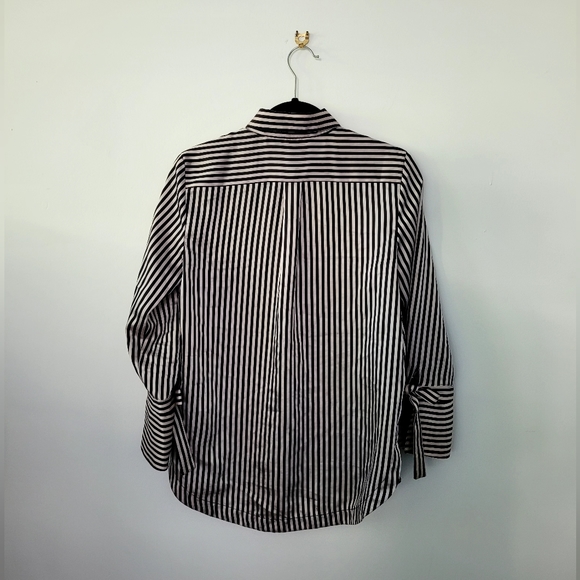 XS Striped bow blouse from Banana Republic - Picture 2 of 3